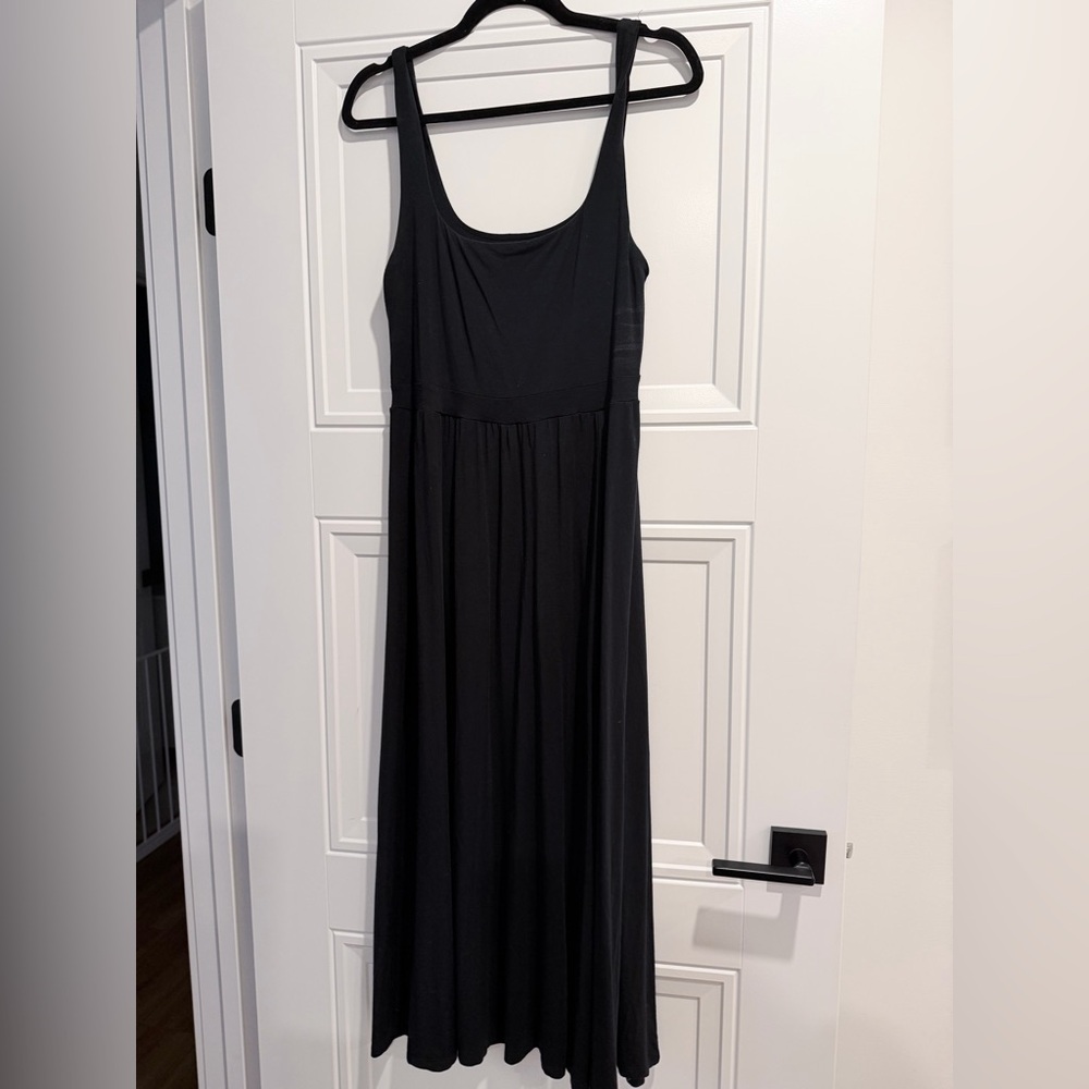 Wilfred Black Scoop-Neck Maxi Dress